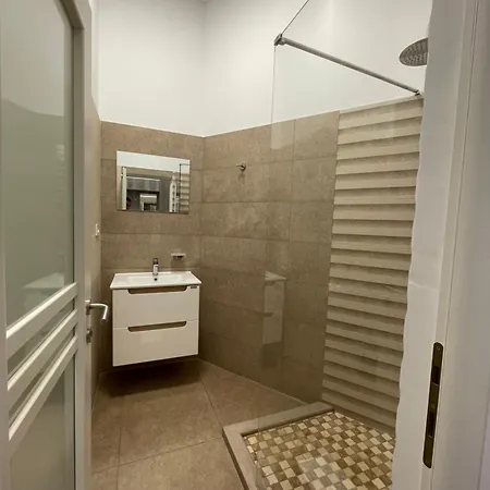 Resedinta Cina Guest house
